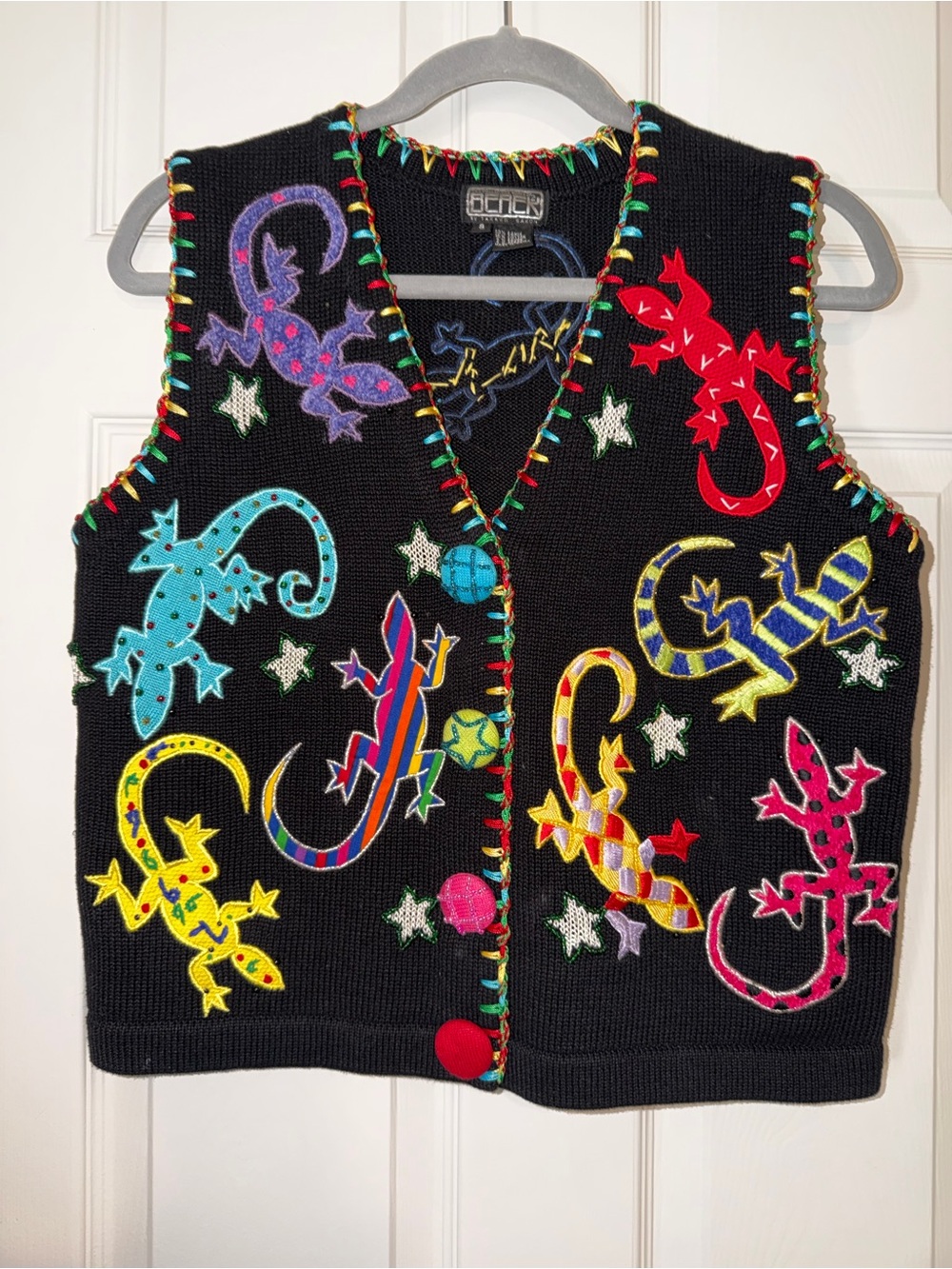 Vintage 90s Berek Lizard Gecko Embroidered Sweater Vest Size Small Wearable Art